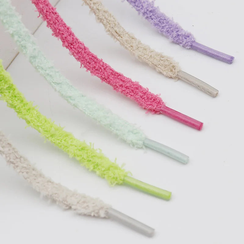 Lacet Fluffy Rose  60cm